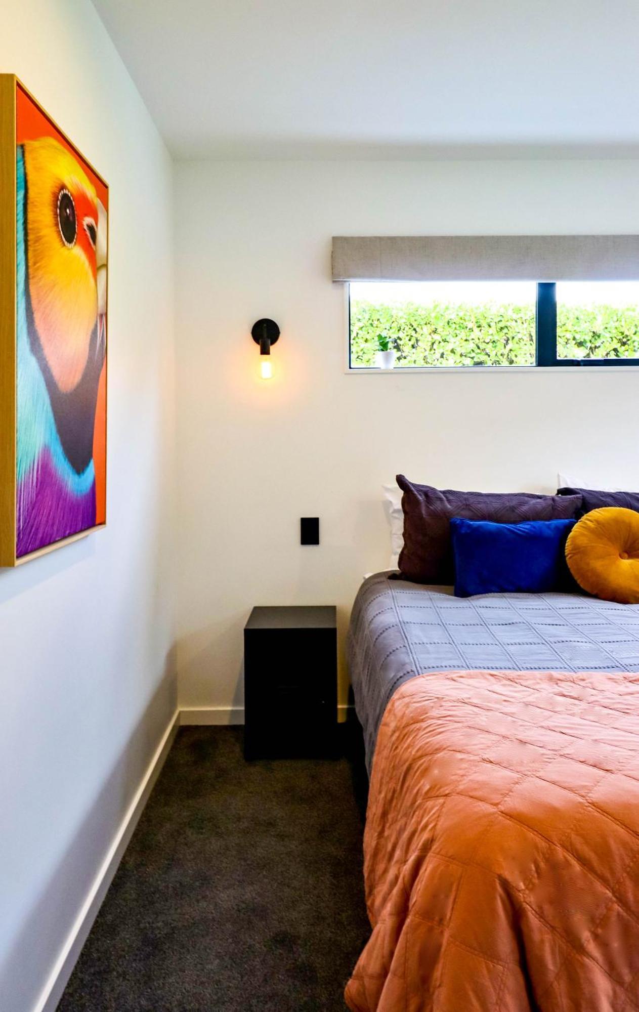 Black Barn Modern: Luxe Martinborough Escape Dış mekan fotoğraf